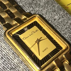 Vintage Oscar de Laurent’s Gold Toned watch